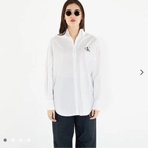 Calvin Klein Jeans Loose Monologo Shirt in White Long Sleeves Boxy Small New